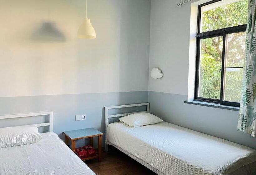 דירת שלושה חדרים, Shenzhen Loft Youth Hostel