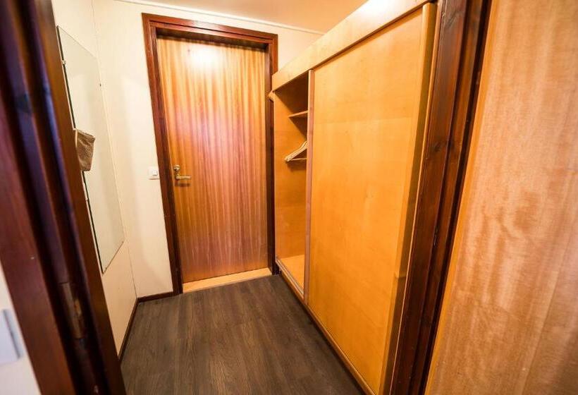 Трежместный Номер Economy, Budget Hotel Raahe