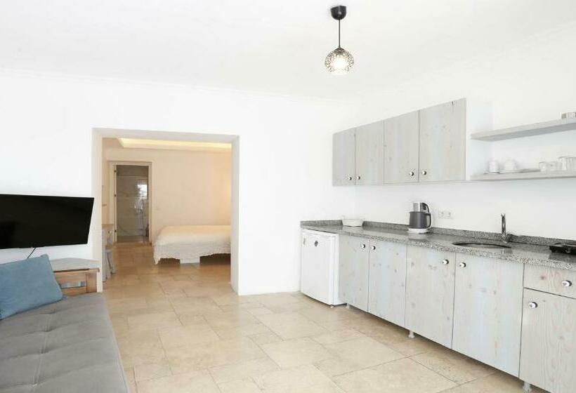 استودیوی استاندارد, Ceylan Boutique House