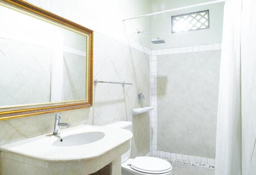 Номер Deluxe, Reddoorz Plus Near One Bell Park Avenue
