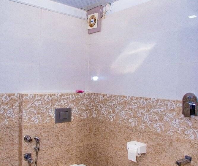 Четырехместный Номер Deluxe, Hill View
