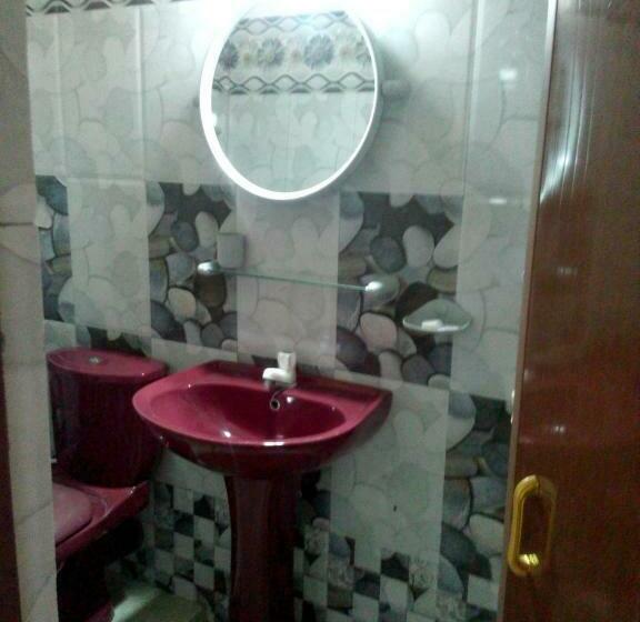 اتاق اکونومی, Osheen Family Guest House