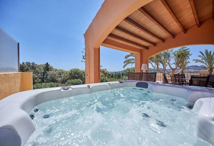 Люкс Повышенной Комфортности, Pula Suites Boutique Resort