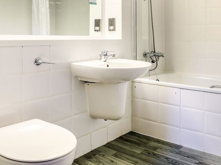 Номер Стандарт Трехместный, Sheffield Metropolitan