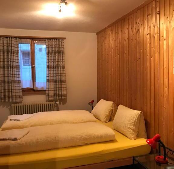 Апартаменты 2 Спальни, B&b Hotel & Appartements Chasa Valär