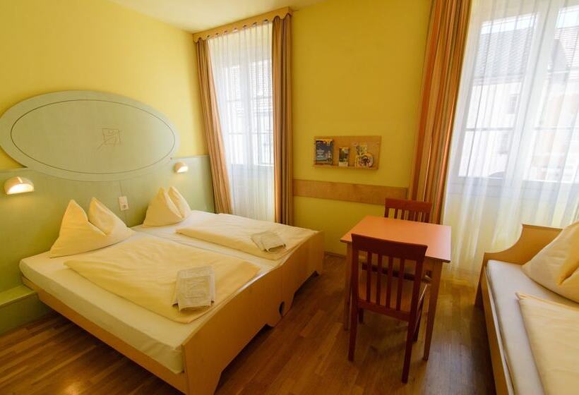 Номер Стандарт Трехместный, Jufa Hotel Oberwölz