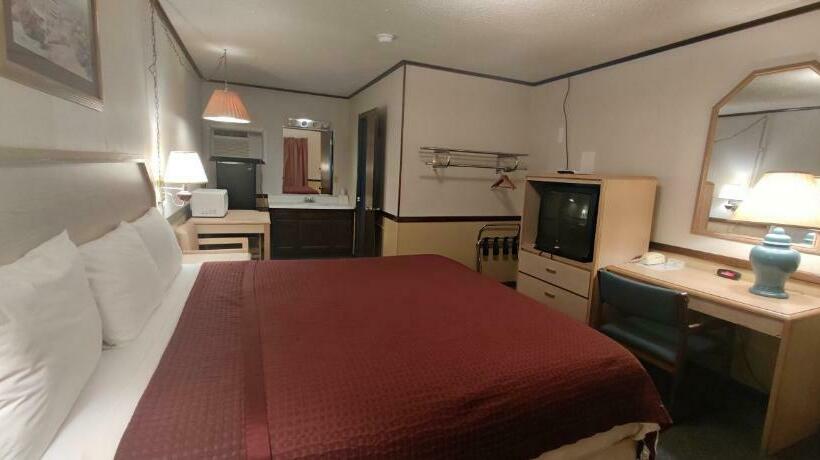 Стандартный Номер Кровать Кинг, Twin Pine Motel