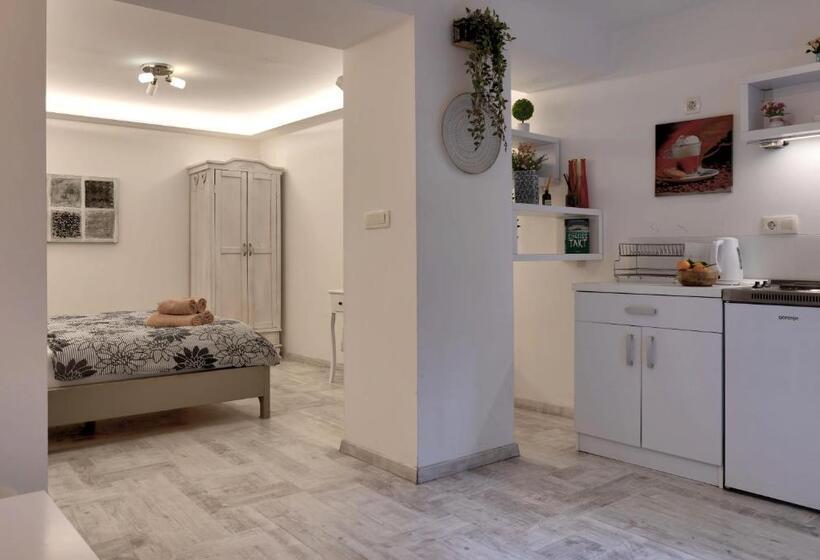 اتاق استاندارد, Apartments Villa Mike
