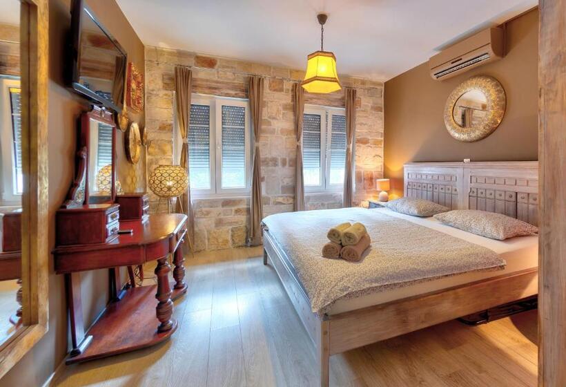 سوییت خانوادگی, Apartments Villa Mike