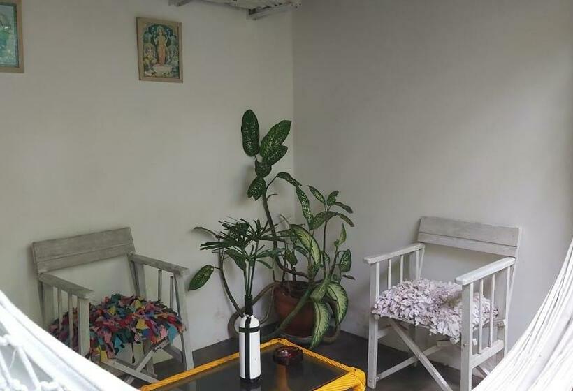 سوئیت با بالکن, Guest House Boki Da Zezé