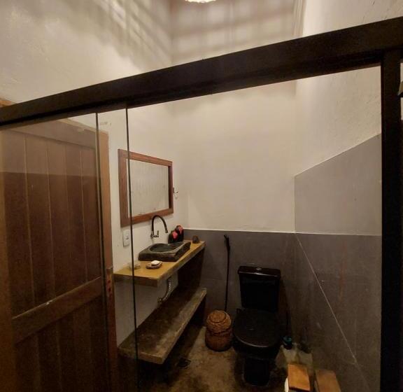 سوئیت با بالکن, Guest House Boki Da Zezé