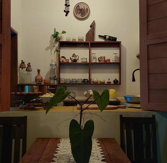 سوئیت با بالکن, Guest House Boki Da Zezé
