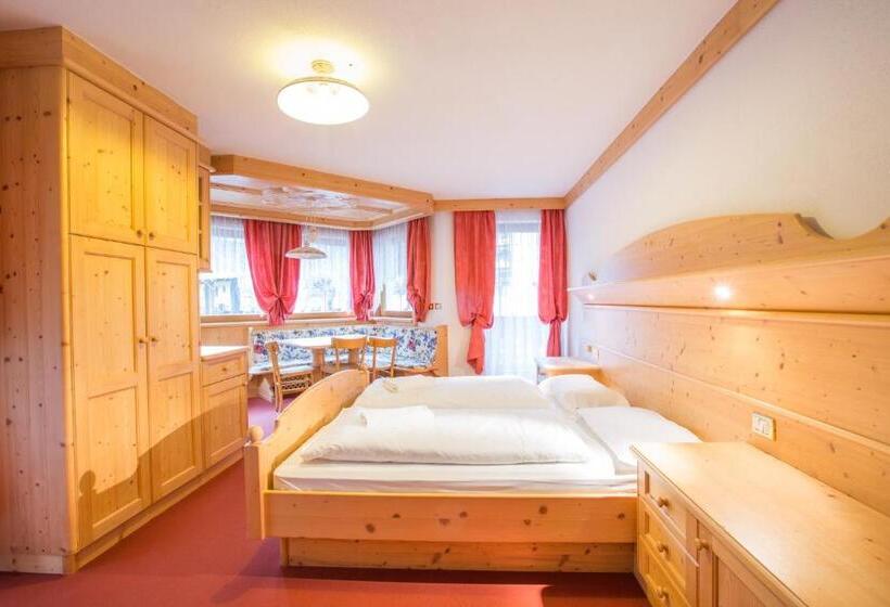 Четырехместный Номер Superior, Chalet Hotel Diamant
