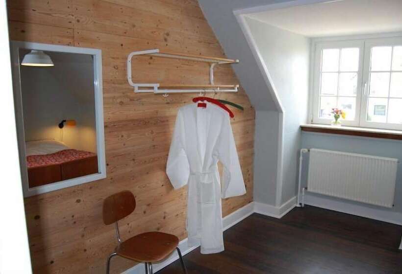 Номер Стандарт, Huset I Hejls