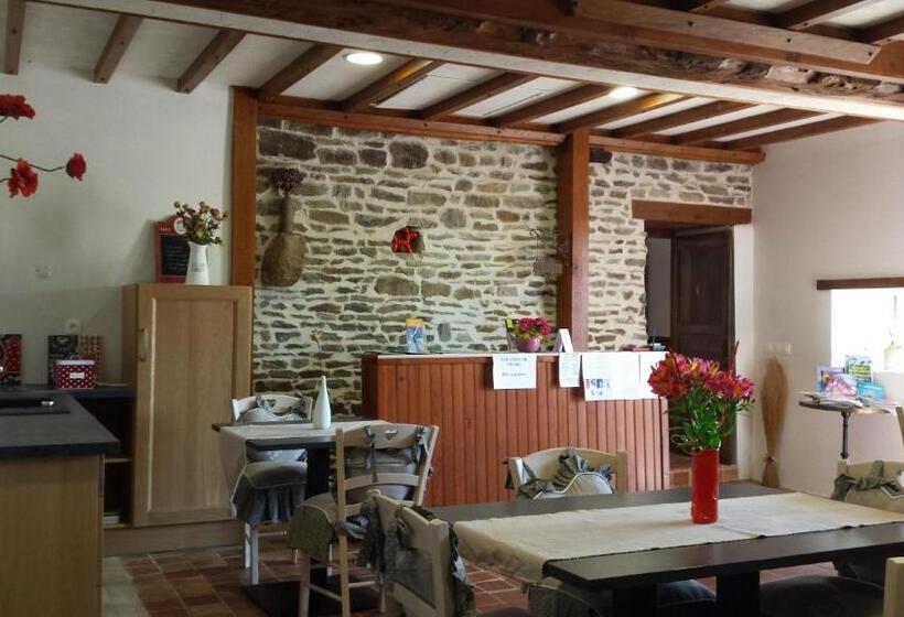 חדר אקונומי, La Bastide Du Moulin   Mont St Michel