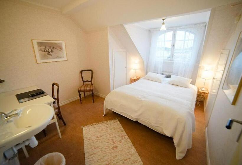 Номер Стандарт Совместная Ванная, Liljeholmen Herrgård Hostel