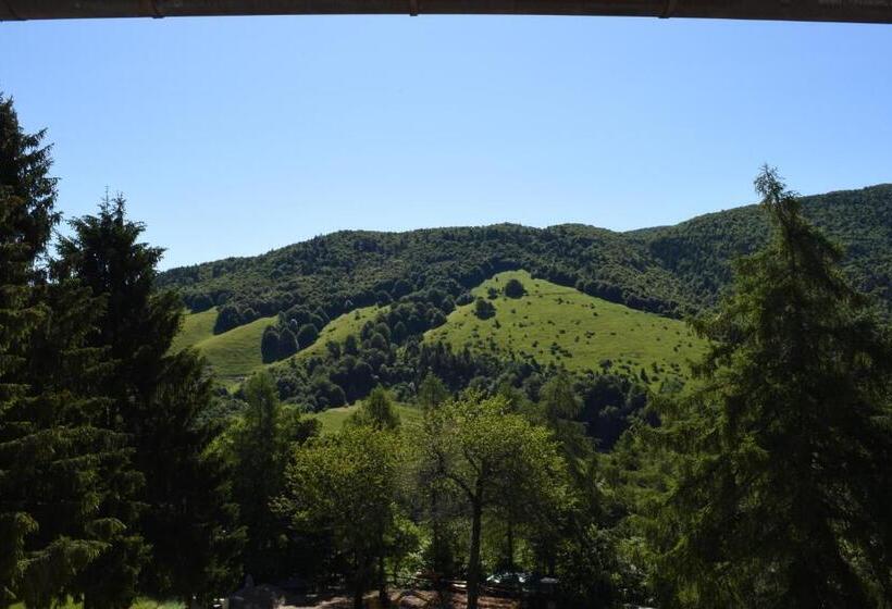 Четырехместный Номер Стандарт, Rifugio Monte Baldo