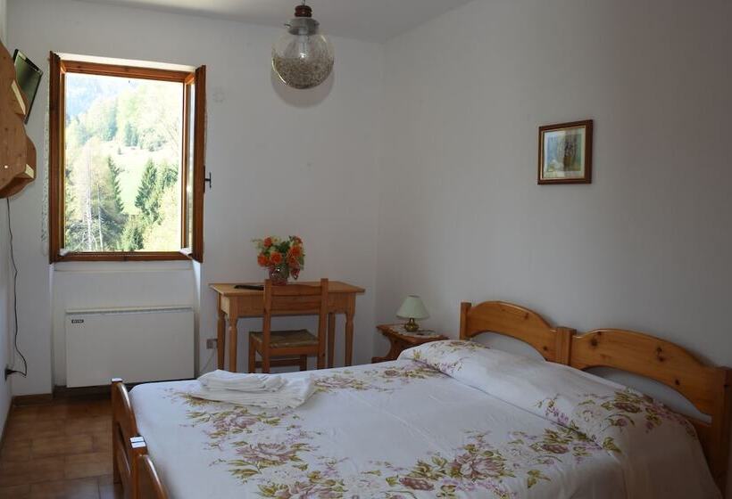 Четырехместный Номер Стандарт, Rifugio Monte Baldo