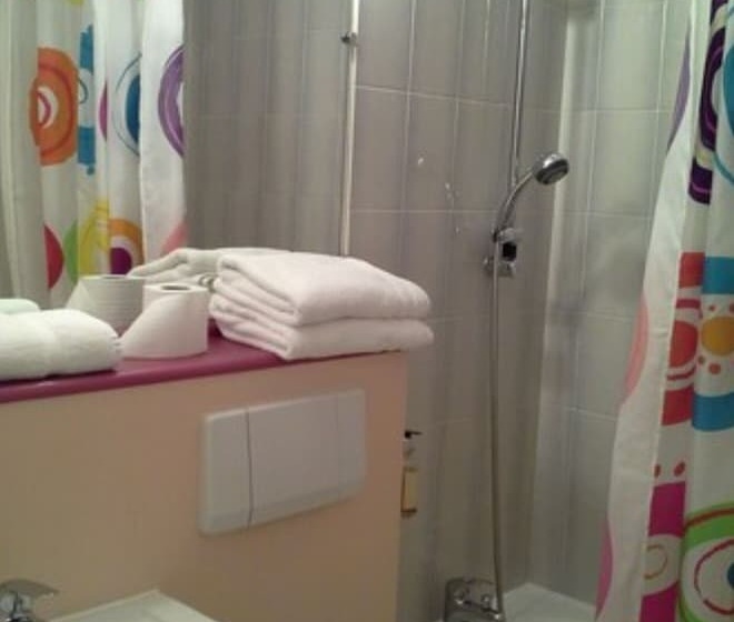 اتاق استاندارد سه نفره, Contact Hôtel Come Inn