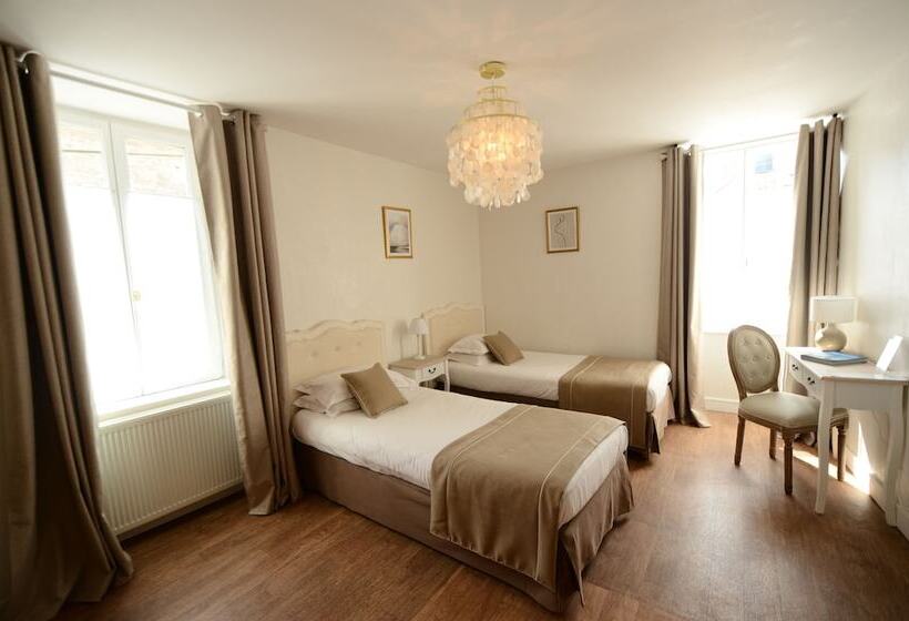 Четырехместный Номер Стандарт, Demeures & Châteaux   Hôtel De La Porte Saint Malo
