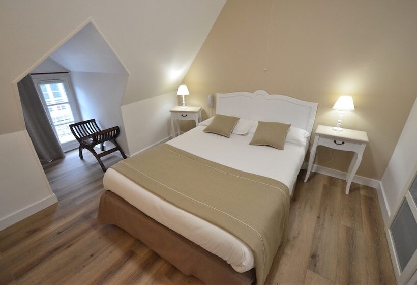 Номер Стандарт, Demeures & Châteaux   Hôtel De La Porte Saint Malo