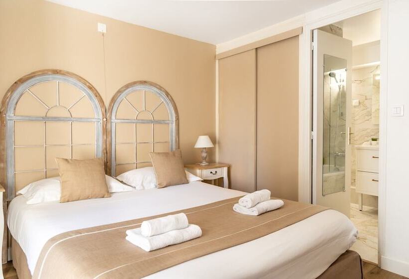 Номер Стандарт, Demeures & Châteaux   Hôtel De La Porte Saint Malo