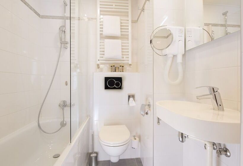 Chambre Supérieure, Des Arts Montmartre