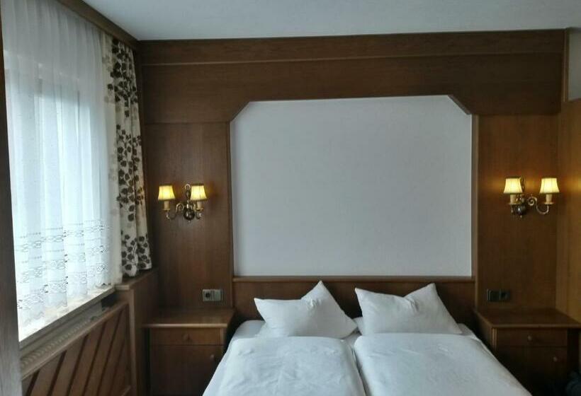 Номер Стандарт, Gasthof Pension Traube