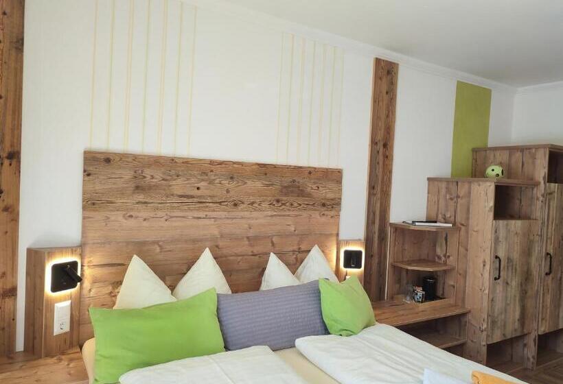 Номер Стандарт с Балконом, Gasthof Klug Zum Ehrensepp
