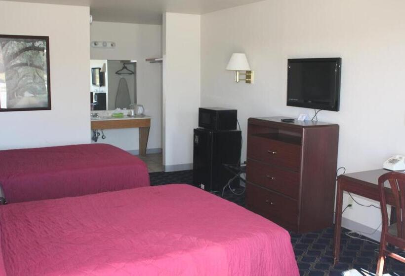Номер Стандарт, Boomtown Inn