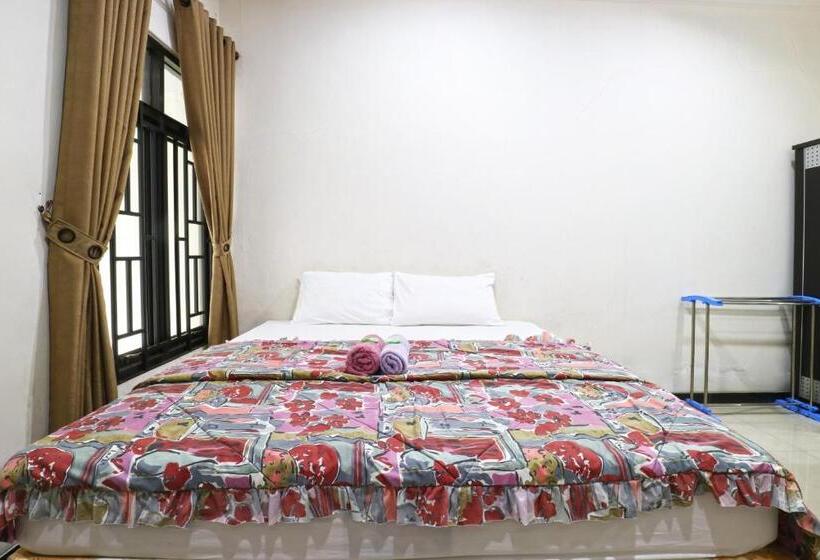 디럭스 룸, Saloka Guest House & Residence