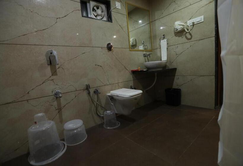 Семейный Номер, Neptune Inn