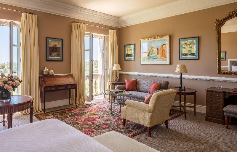 湖の見えるジュニアスイート, Anantara Villa Padierna Palace Benahavís Marbella Resort   A Leading Hotel Of The World