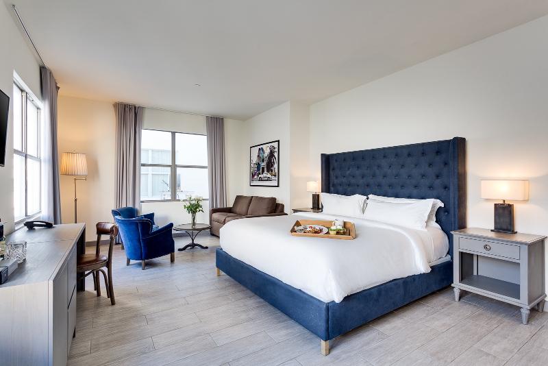 带大床的豪华间, Clinton Hotel South Beach