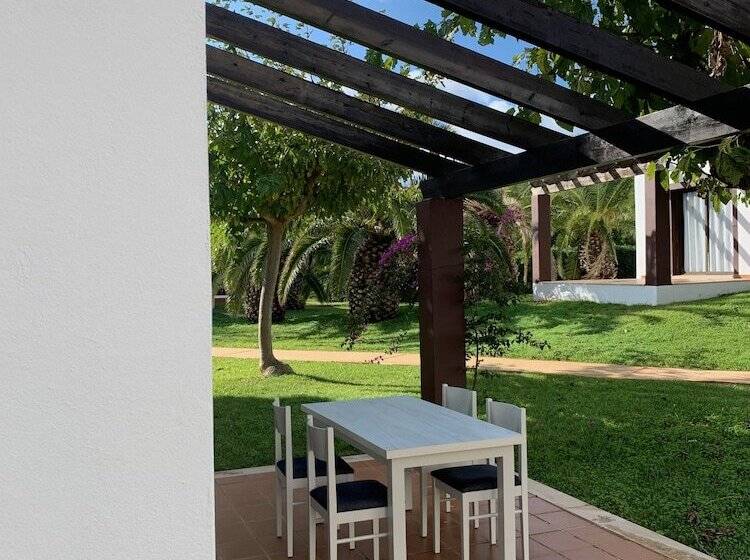 Вилла 2 Спальни, Nuramar Resort & Villas