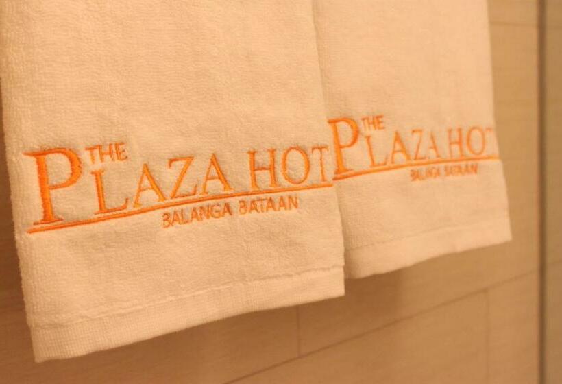 디럭스 룸, The Plaza Hotel Balanga City