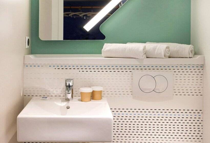 Номер Стандарт Трехместный, Ibis Budget Geneve Saint Genis Pouilly