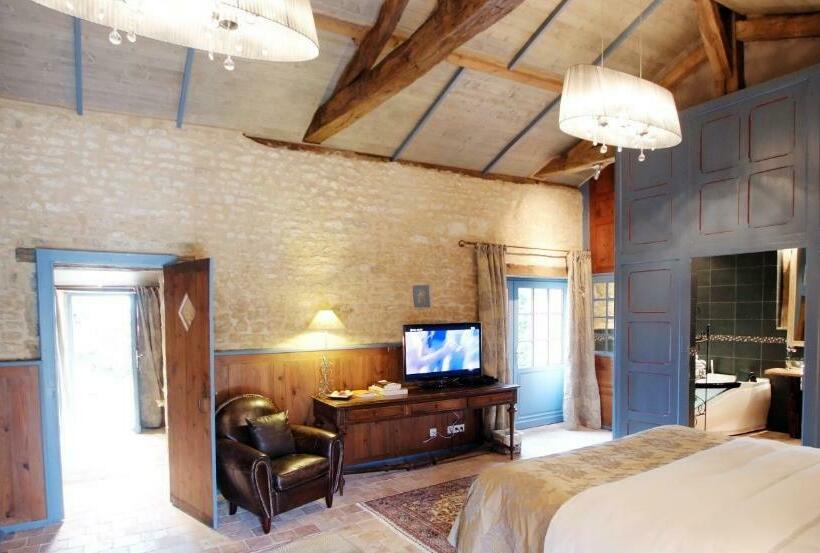 Люкс Кровать Кинг, Le Portail En Marais Poitevin   Demeures Et Châteaux