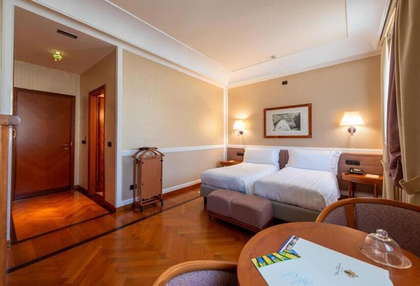 اتاق لوکس, Grand Hotel Ortigia