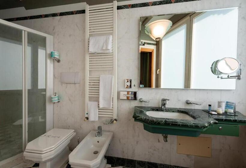 اتاق استاندارد یک نفره, Grand Hotel Ortigia