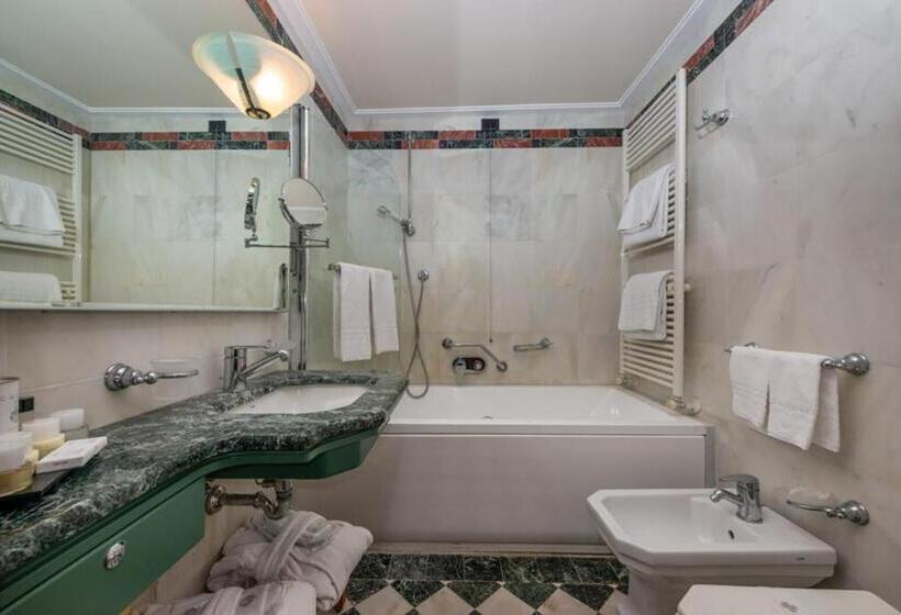 سوییت جونیور, Grand Hotel Ortigia