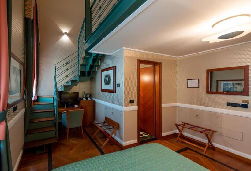 سوییت جونیور, Grand Hotel Ortigia