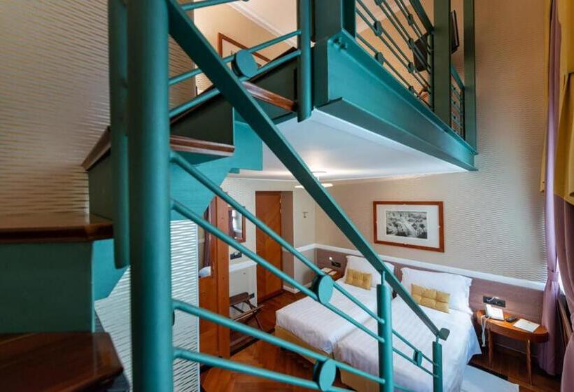 سوییت جونیور, Grand Hotel Ortigia