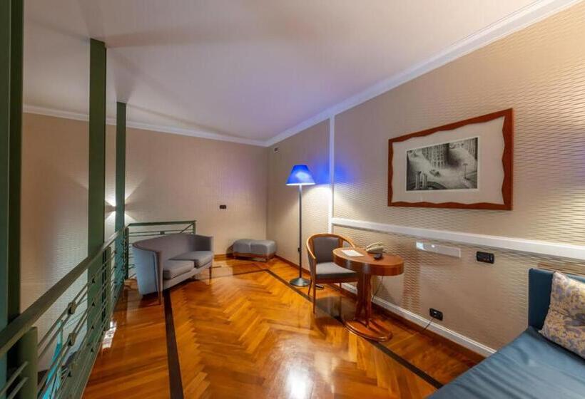 سوییت جونیور, Grand Hotel Ortigia