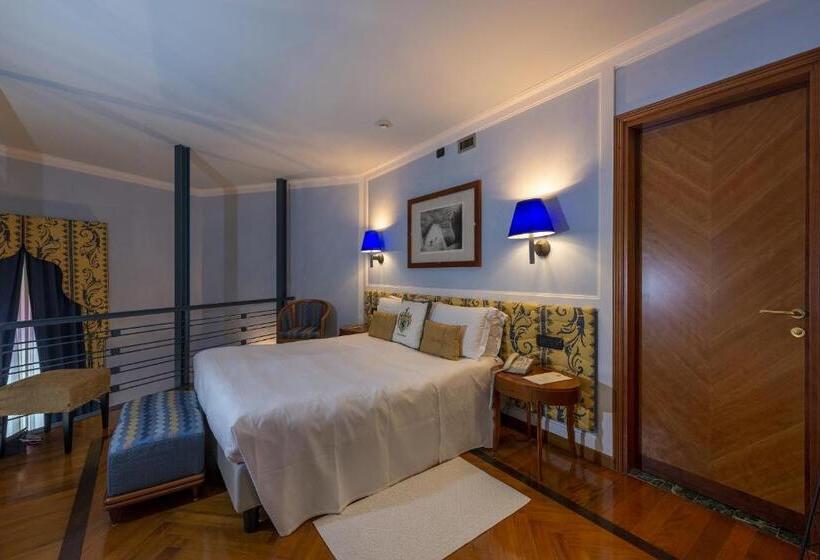 سوئیت با تخت بزرگ, Grand Hotel Ortigia