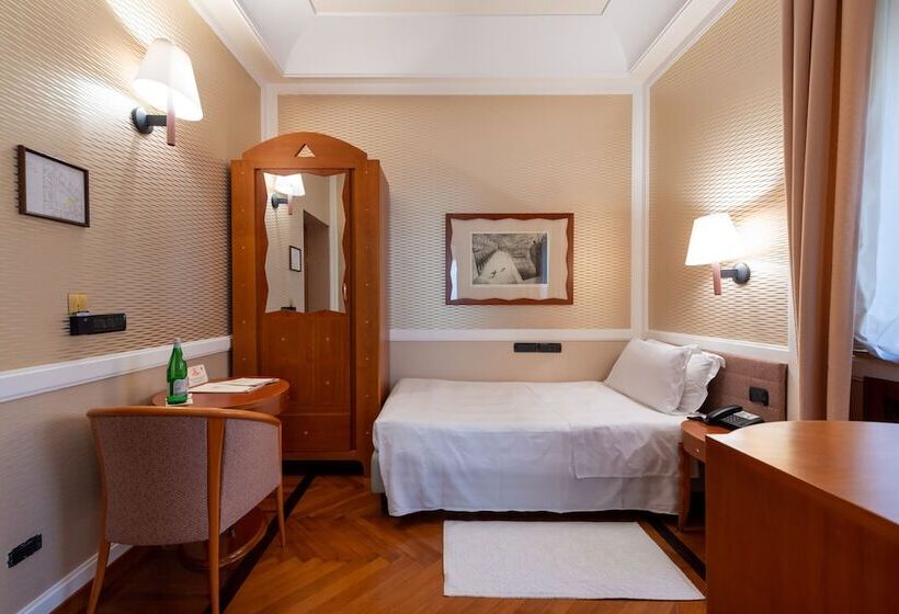 اتاق استاندارد یک نفره, Grand Hotel Ortigia