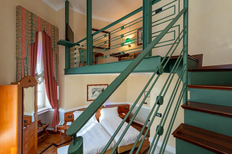 سوییت جونیور با چشم‌انداز دریا, Grand Hotel Ortigia