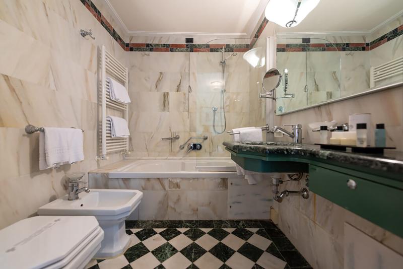 سوییت جونیور با چشم‌انداز دریا, Grand Hotel Ortigia