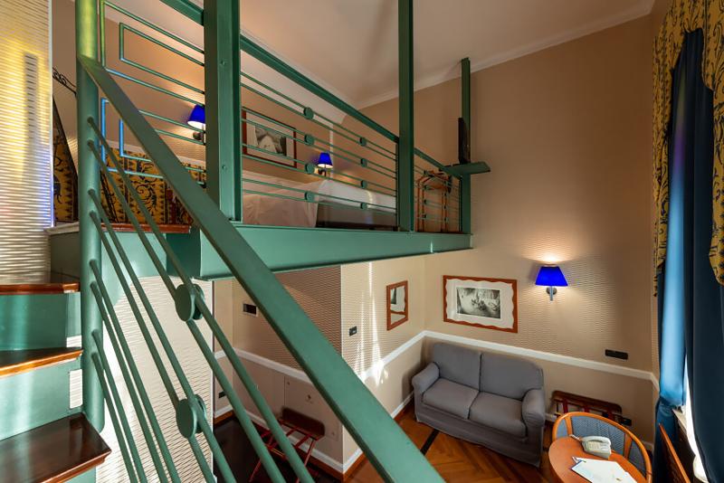 سوییت جونیور با چشم‌انداز دریا, Grand Hotel Ortigia