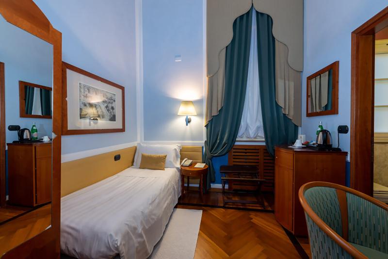 اتاق استاندارد یک نفره, Grand Hotel Ortigia